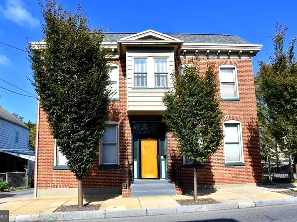 75 W Queen St, Chambersburg, PA 17201