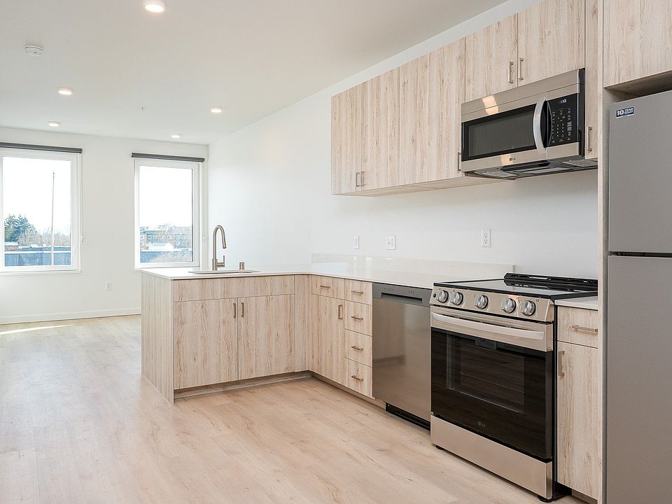 One Twenty Up | One Bedroom Open Living