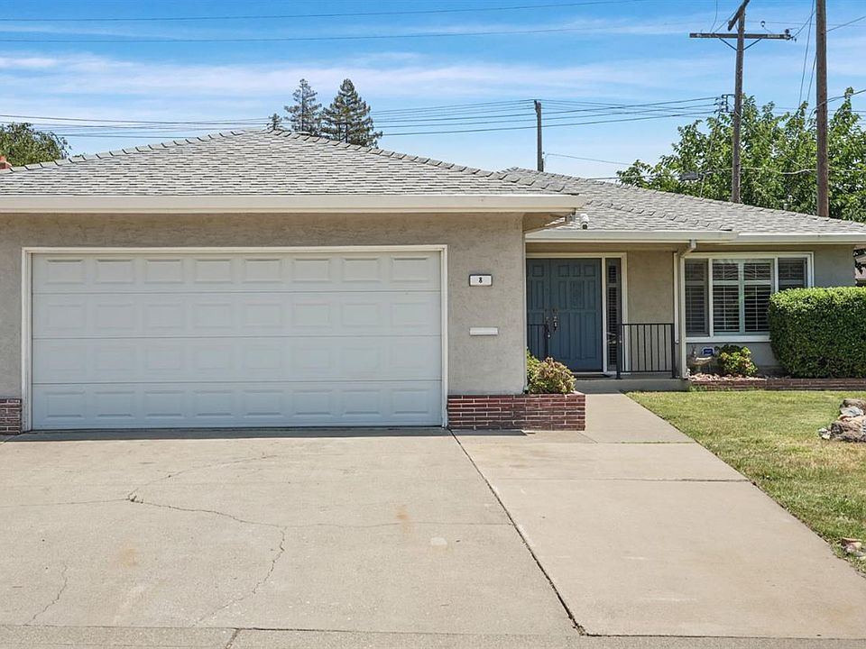 1st image of 8 N Cambridge Dr