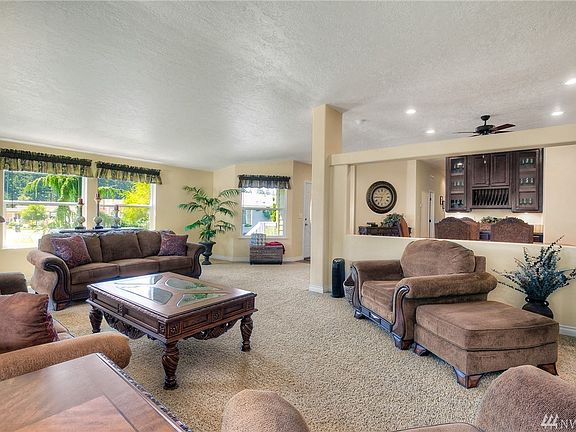 5th image of 5903 162nd Street Ct E