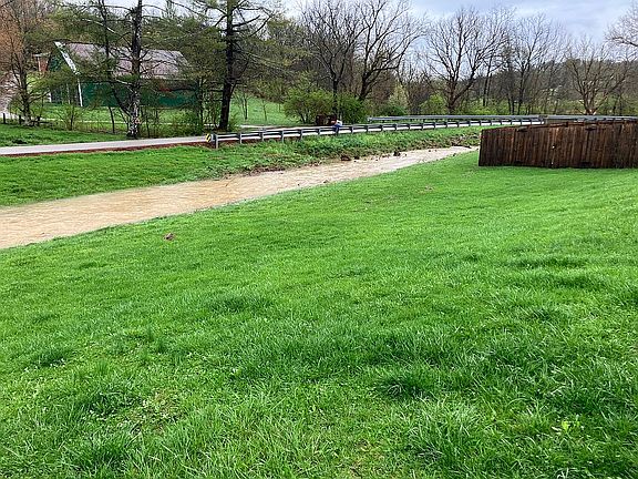 2nd image of 1135 Anderson Rd