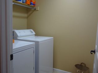 413 Brookmont Dr, Manhattan, KS 66502