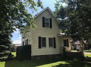 301 E Lincoln St, Nappanee, IN 46550