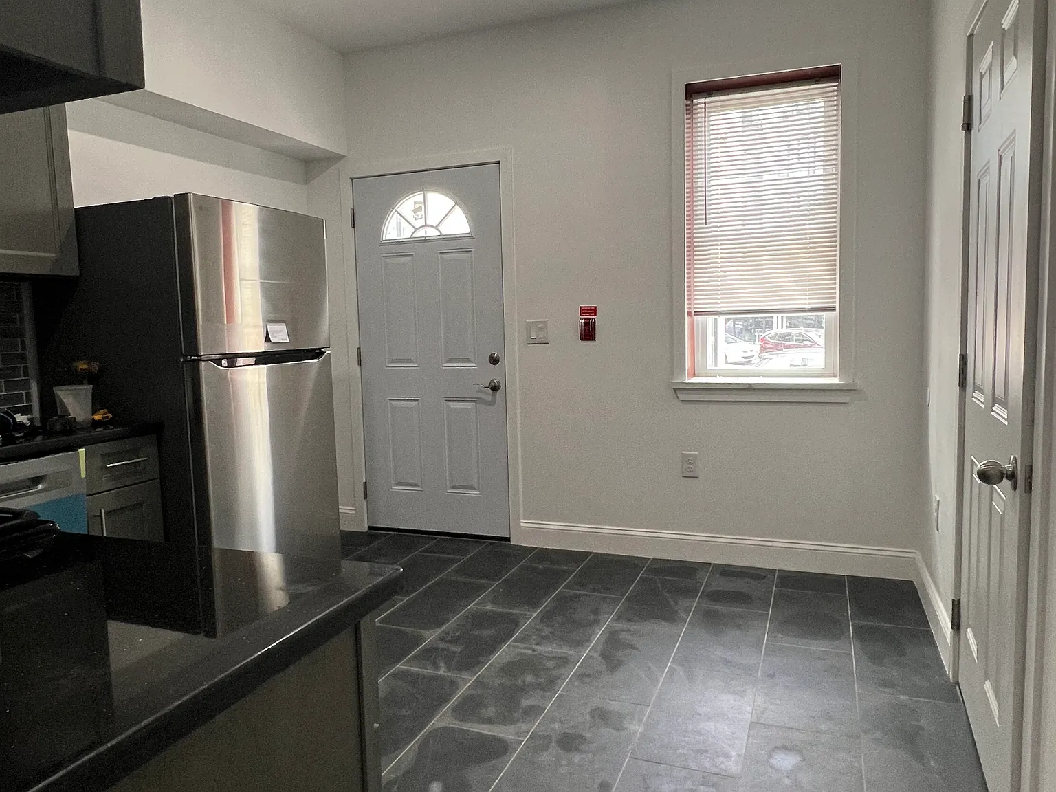 1 bed, $975 — Photo 3