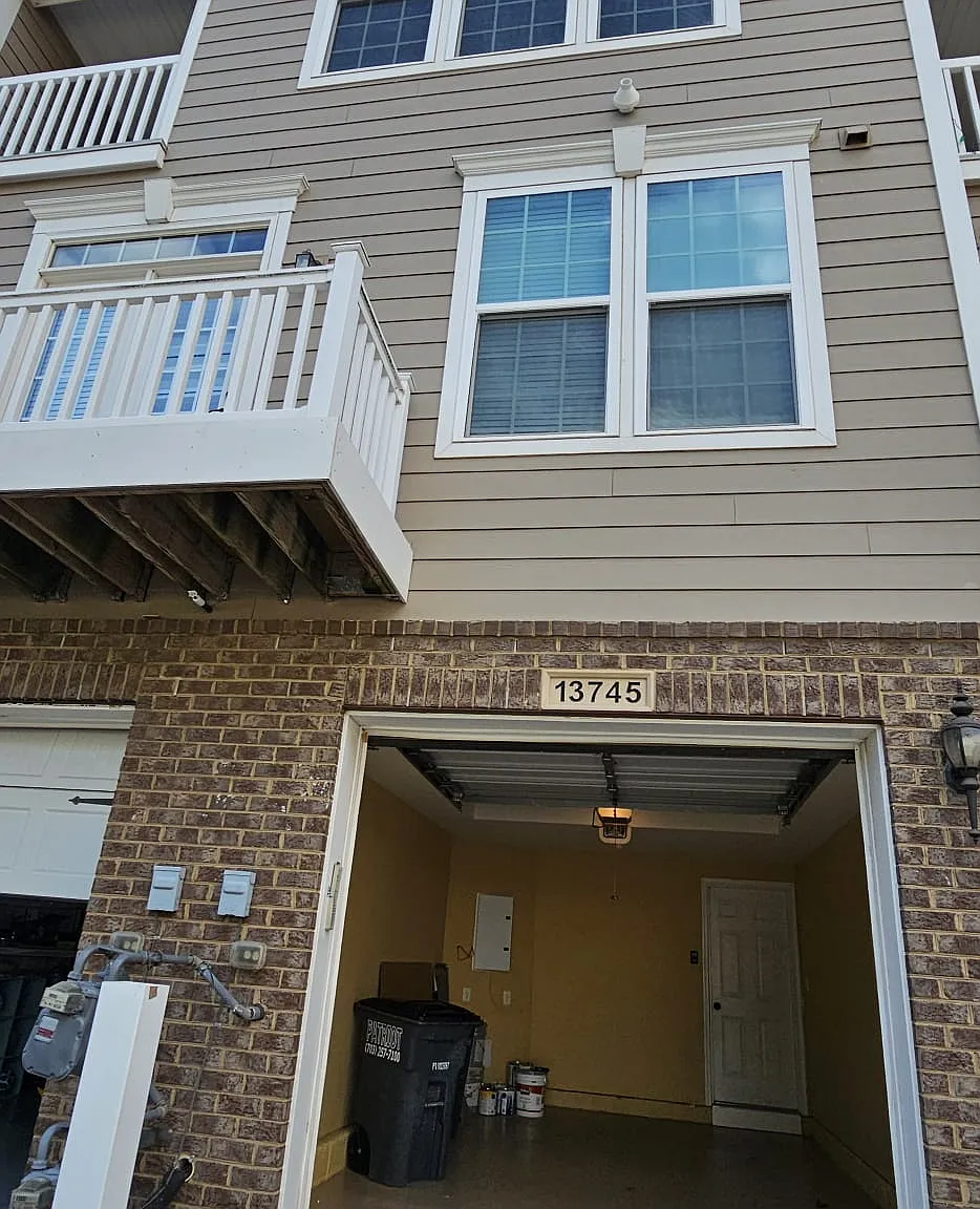 3 bed, 2.5 bath, 2516 sqft, $3,250 — Photo 1