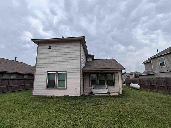 2nd image of 1505 Alice Dr
