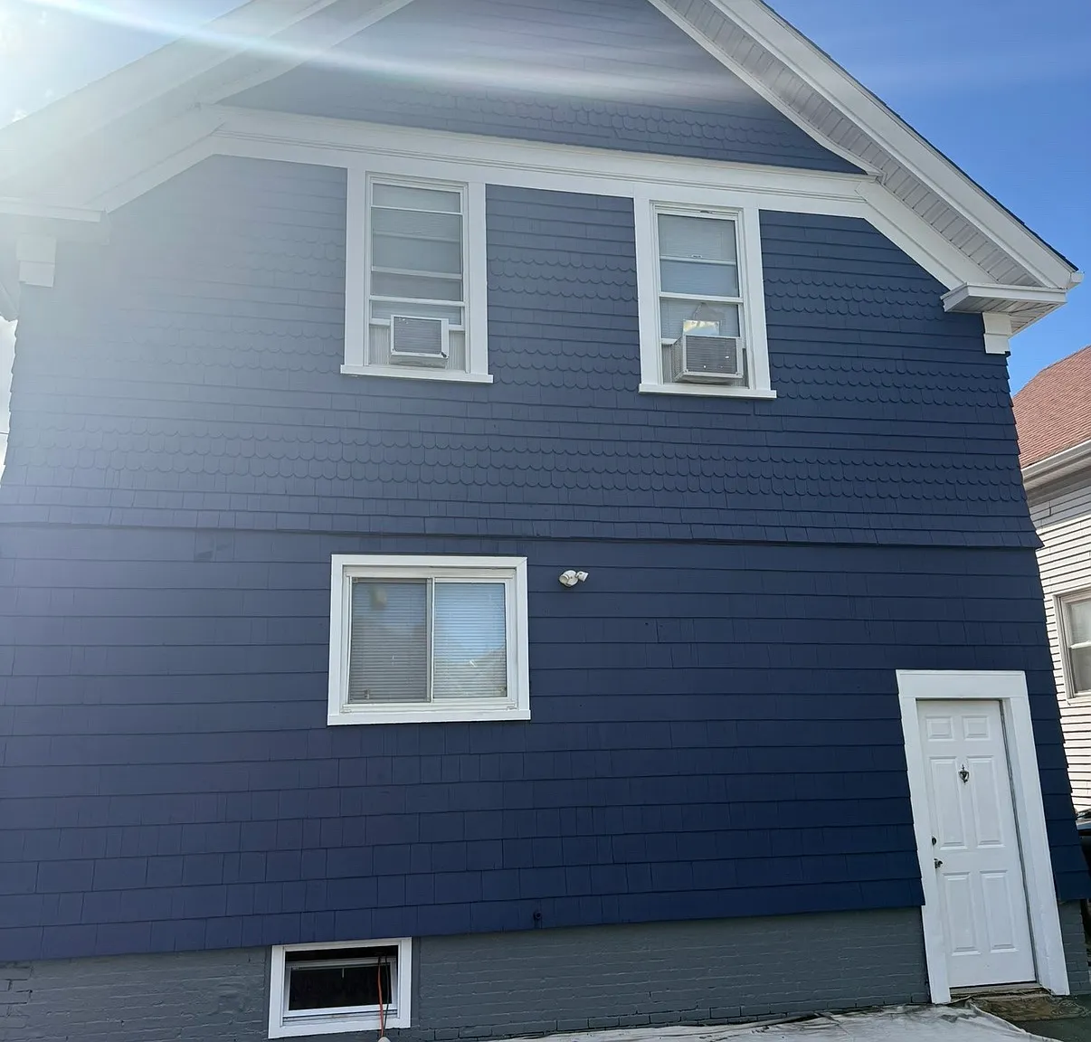 5 bed, 1600 sqft, $3,350 — Photo 1