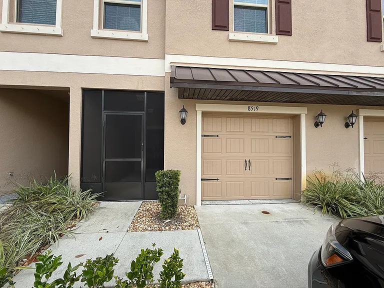 8519 Reedville St — Photo 2