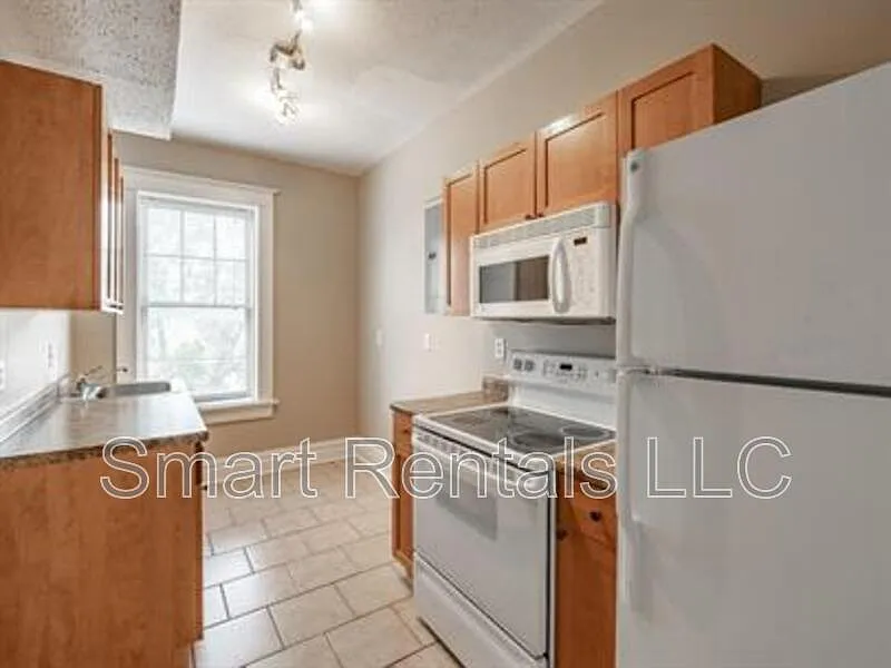 Building Photo - 5855 Washington Blvd #1-A