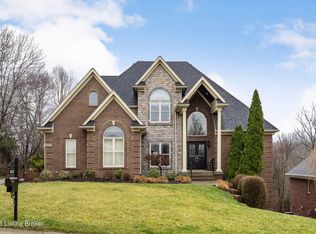 8007 Kendrick Crossing Ln, Louisville, KY 40291