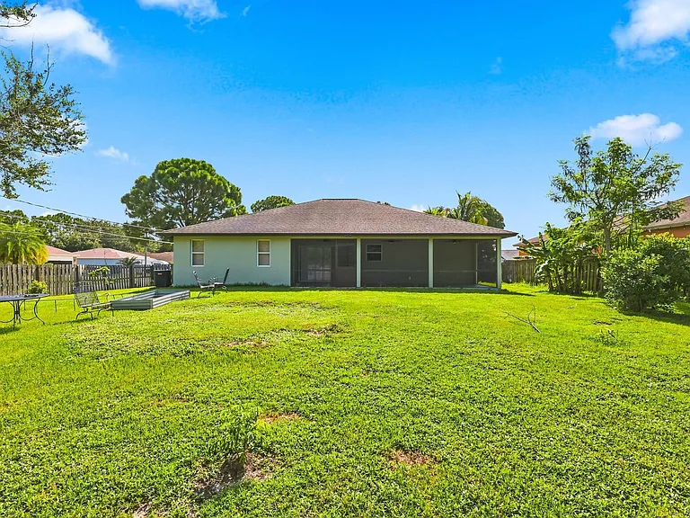 3102 SW Cathedral St — Photo 42