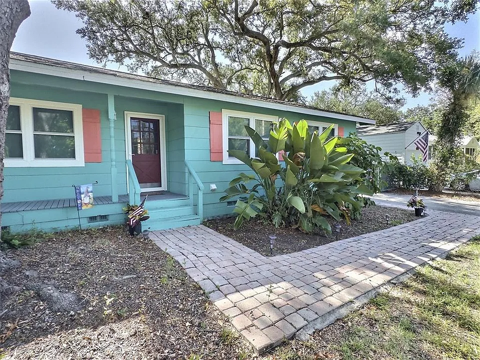 1431 Paloma Ln