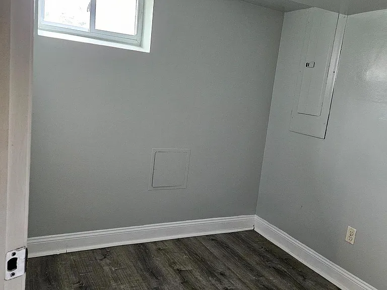 1509 Jefferson St — Photo 15