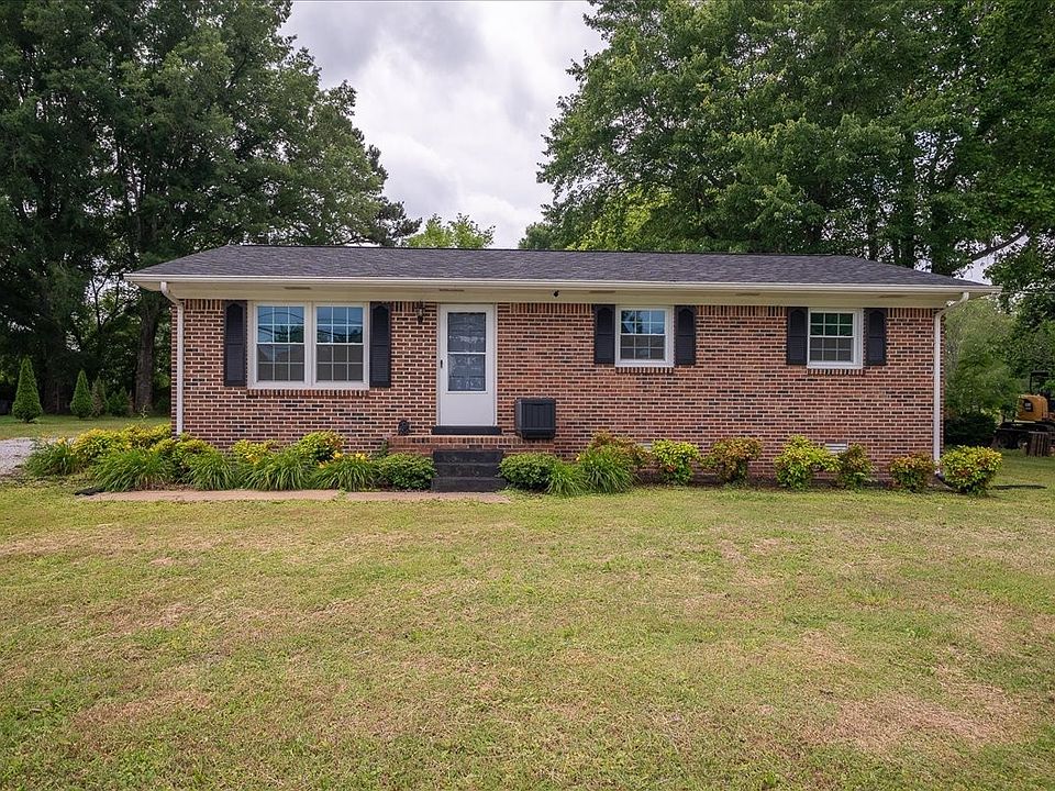 1st image of 3417 Gimlet Rd