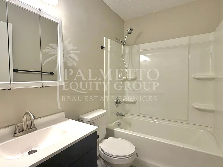 116 Boles St #A — Photo 8