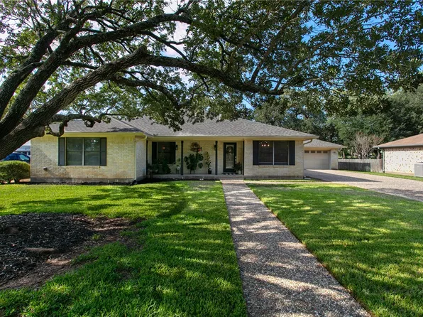 2523 Arbor Dr, Bryan, TX 77802