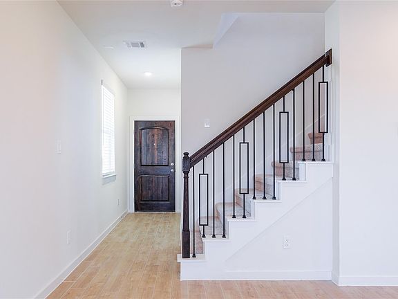 5th image of 6618 Escondido Dr