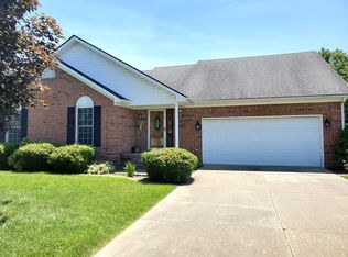 377 Shady Brook Ln, Louisville, KY