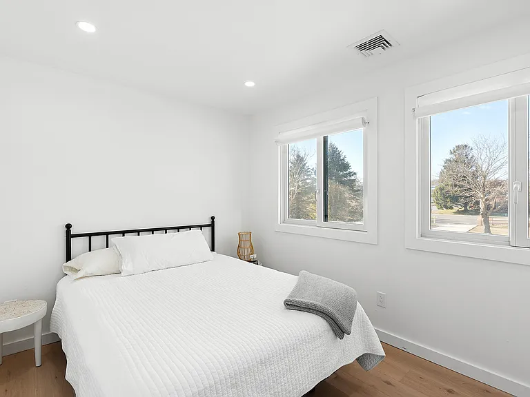 15 S Forest St — Photo 13