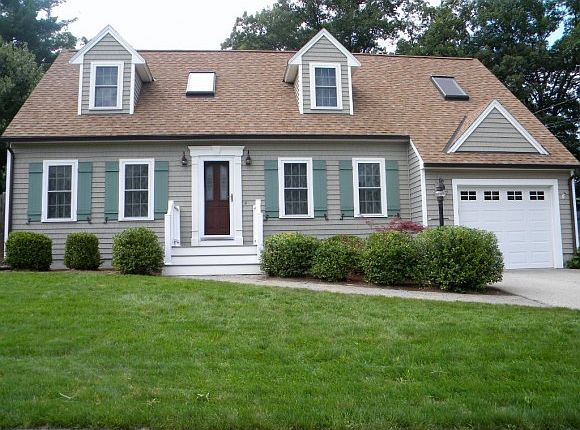 1st image of 9 Lisbon Ln