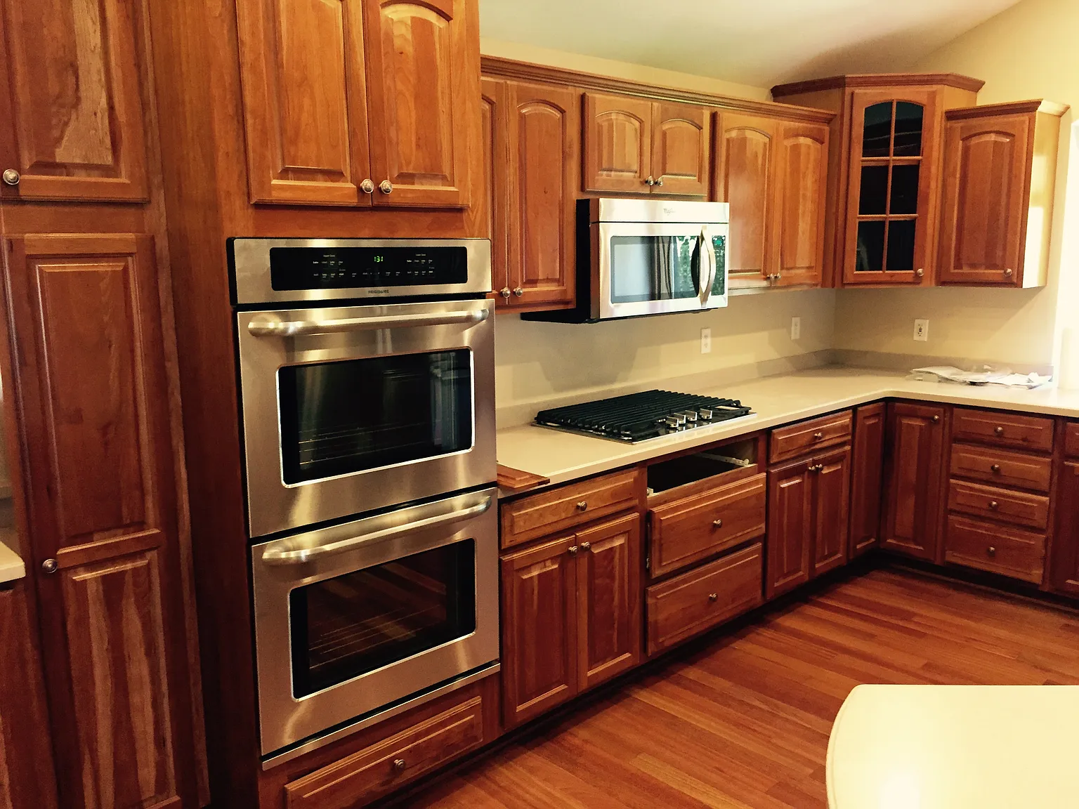 415 Fellows St photo 1