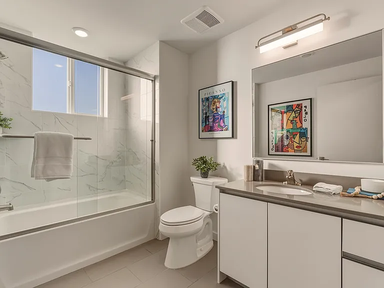 The Sophia - 1759 N Gower St — Photo 34