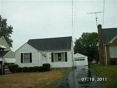 4322 Webster Ave photo 1