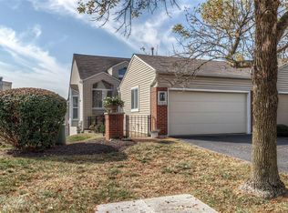 1722 Highview Circle Ct, Ballwin, MO 63021