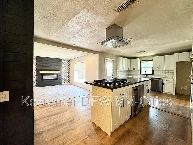 2703 Downing Ave — Photo 18