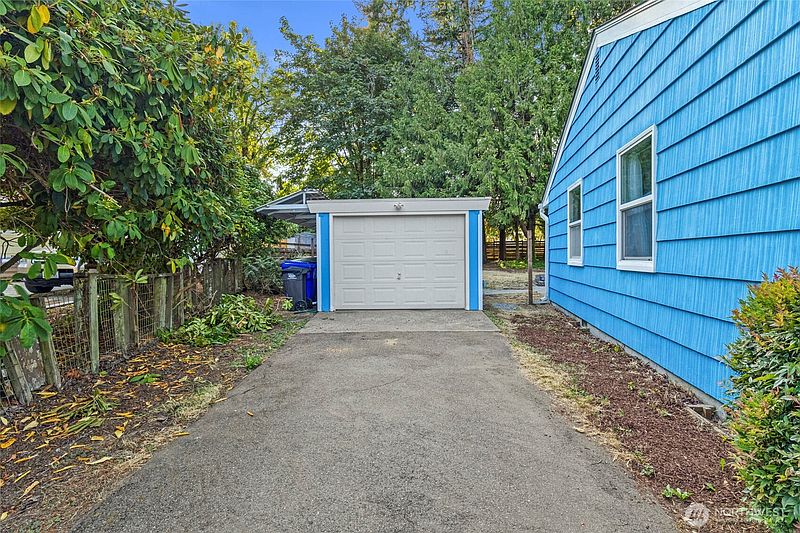 5th image of 6910 Columbia Court