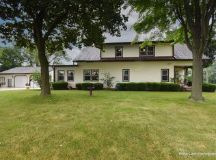 1250 Mettel Rd, Aurora, IL 60505