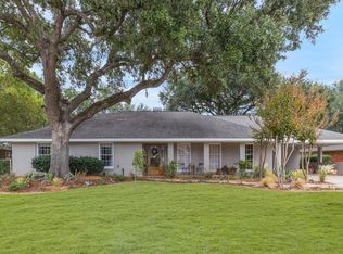 606 Colonial Dr, Lafayette, LA 70506