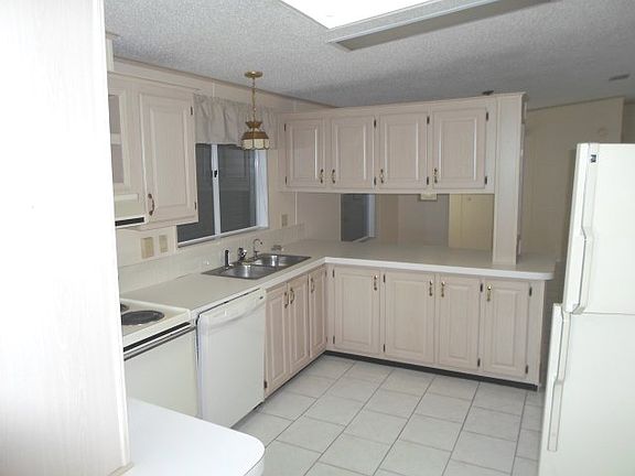 4th image of 496 La Coquina
