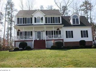 5219 Misty Spring Dr, Midlothian, VA 23112