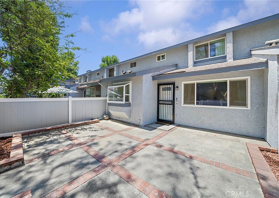 1st image of 900 W Sierra Madre Ave APT 36