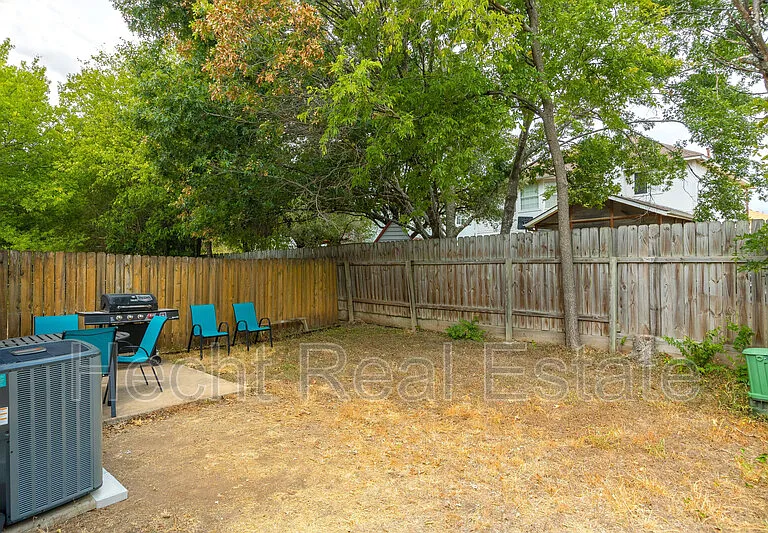 2308 Fuzz Fairway #B — Photo 30