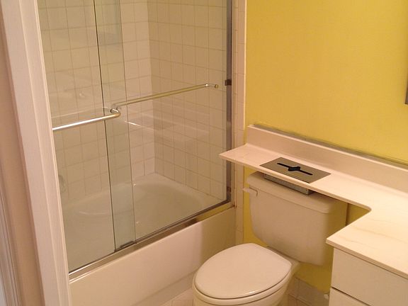 3rd image of 1045 N Utah St #2213