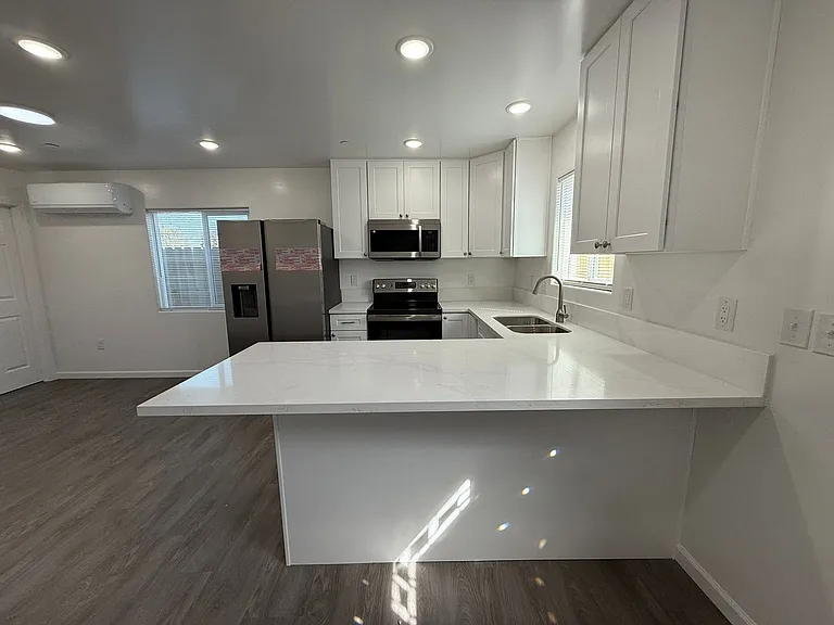 1520 Jonathan Pl #A — Photo 5