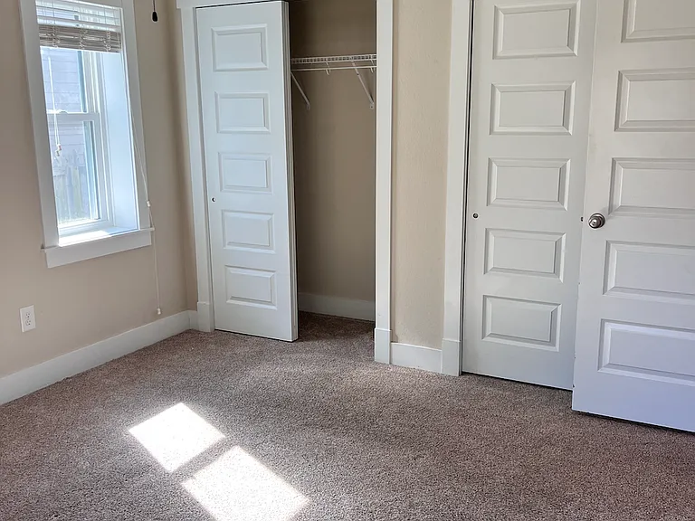703 W Durham St — Photo 7