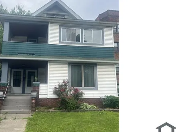 3314 Bosworth Rd #Up, Cleveland, OH 44111