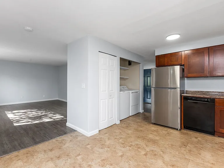 6118 Kenwood Dr — Photo 10
