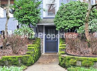 1228 NE 26th Ave UNIT B, Portland, OR 97232