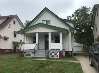 13212 S Parkway Dr, Garfield Heights, OH 44105
