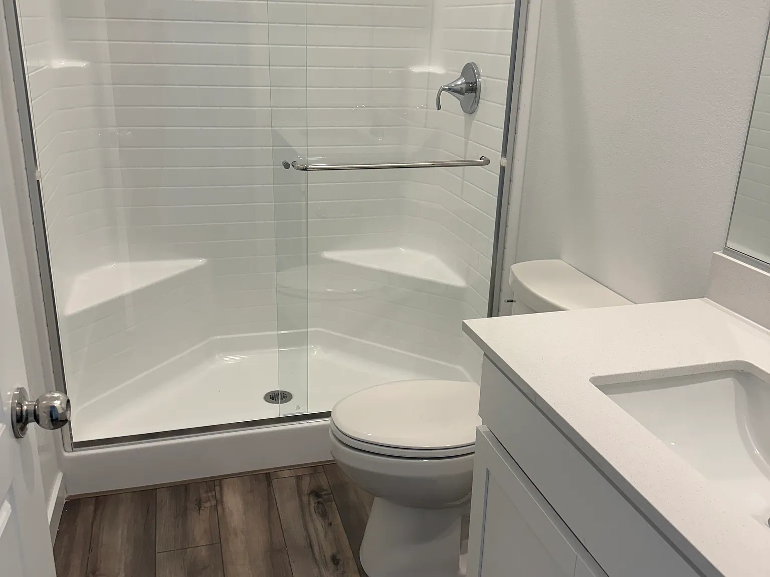 4 bed, 2405 sqft, $3,400 — Photo 1