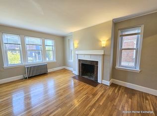49 Dover St #2, Somerville, MA 02144