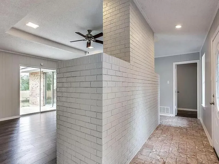 726 Cottonwood Cir — Photo 29