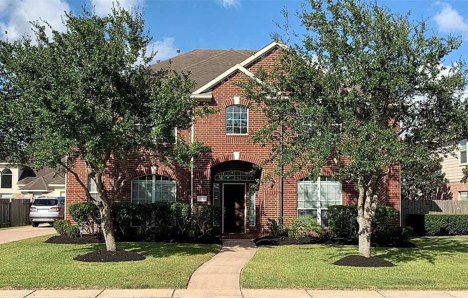 1st image of 2516 Brittany Lakes Dr