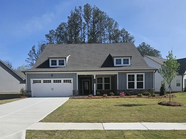 30 Foothills Trl, Sharpsburg, GA 30277