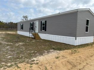 193 Plum Dr, Raeford, NC 28376