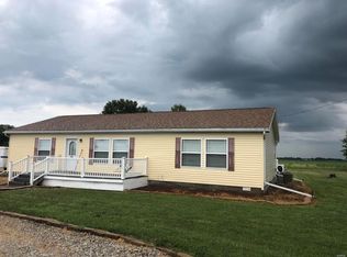 518 N A St, Vernon, IL 62892